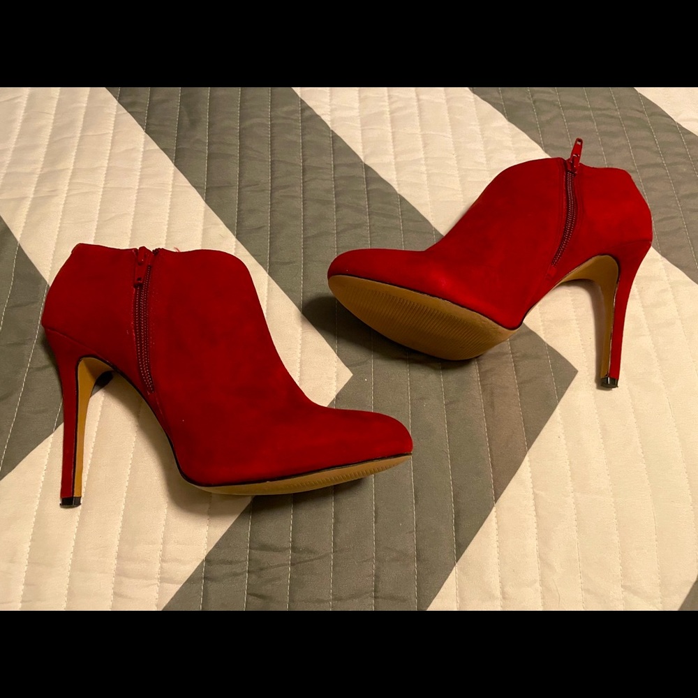 Red Sole Society heels